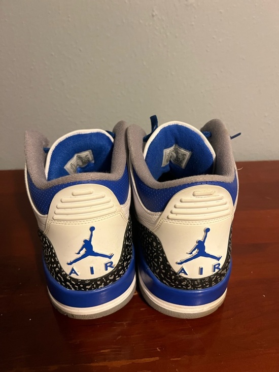 Nike Retro Basketball Sneakers in White and Royal BlueAir Jordan 3 Racer Blue main image 9
